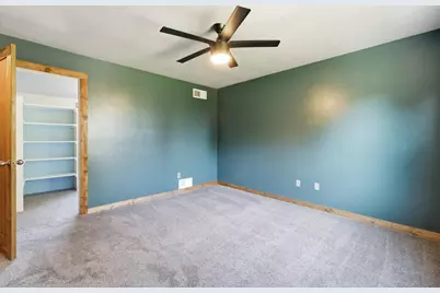 1429 W Homestead Trl, Mequon, WI 53092 - Photo 13