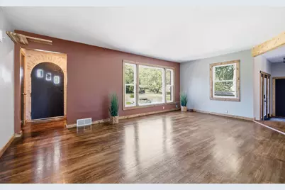 1429 W Homestead Trl, Mequon, WI 53092 - Photo 3
