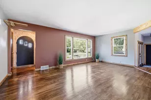 1429 W Homestead Trail, Mequon, WI 53092 - Photo 3
