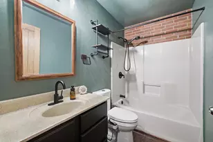 1429 W Homestead Trail, Mequon, WI 53092 - Photo 19