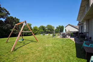 412 E Grant St, Elkhorn, WI 53121 - Photo 33