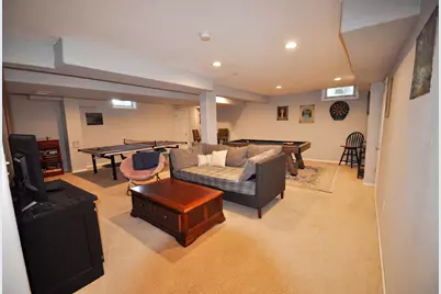 412 E Grant St, Elkhorn, WI 53121 - Photo 27