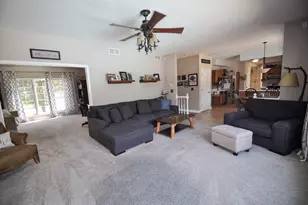 412 E Grant St, Elkhorn, WI 53121 - Photo 7