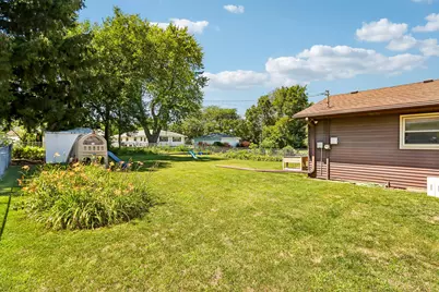 708  Riverview Dr, West Bend, WI 53095 - Photo 19