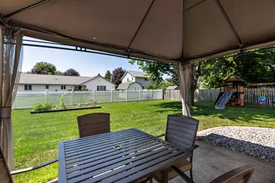 1341  4th Ave, Onalaska, WI 54650 - Photo 5