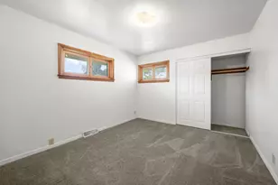 7719 W Winfield Ave, Milwaukee, WI 53218 - Photo 9