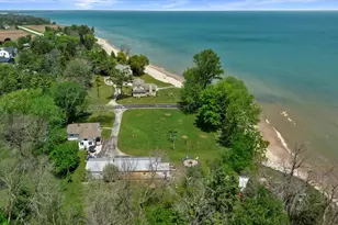 7907 Irish Rd, Two Creeks, WI 54241 - Photo 93