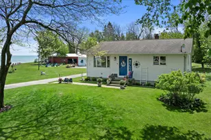 7907 Irish Rd, Two Creeks, WI 54241 - Photo 5