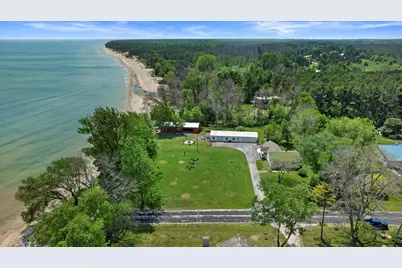 7907  Irish Rd, Two Creeks, WI 54241 - Photo 3