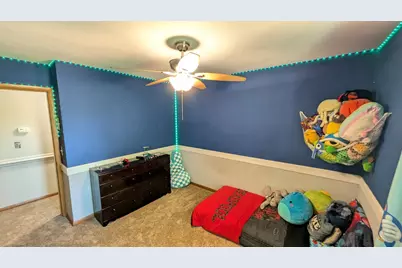 3235 S 123rd St, West Allis, WI 53227 - Photo 17