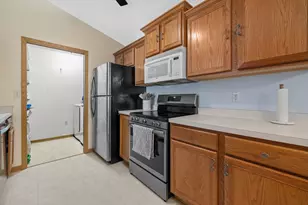 1507 92nd St, Sturtevant, WI 53177 - Photo 7