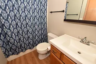 W142N9823 Amber Dr, Germantown, WI 53022 - Photo 21