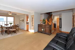 W142N9823 Amber Dr, Germantown, WI 53022 - Photo 13