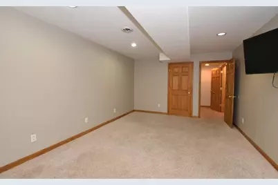 W142N9823  Amber Dr, Germantown, WI 53022 - Photo 23
