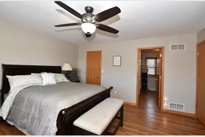 W142N9823  Amber Dr, Germantown, WI 53022 - Photo 17