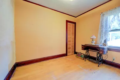 922 S 57 St, West Allis, WI 53214 - Photo 15