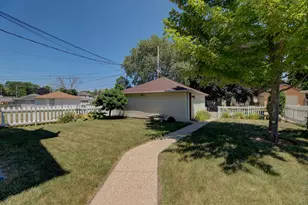 922 S 57th St, West Allis, WI 53214 - Photo 31