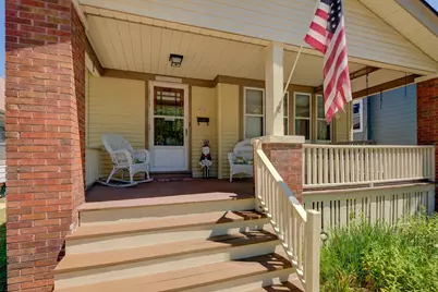 922 S 57 St, West Allis, WI 53214 - Photo 3