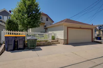922 S 57 St, West Allis, WI 53214 - Photo 33