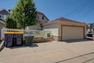 922 S 57th St, West Allis, WI 53214 - Photo 33
