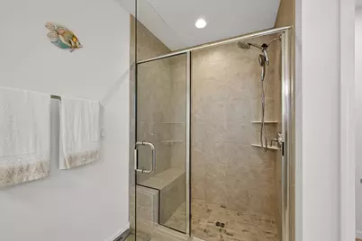 8735 S Bell Meadow Ct, Franklin, WI 53132 - Photo 23