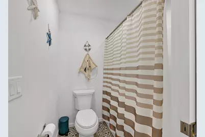 8735 S Bell Meadow Ct, Franklin, WI 53132 - Photo 29