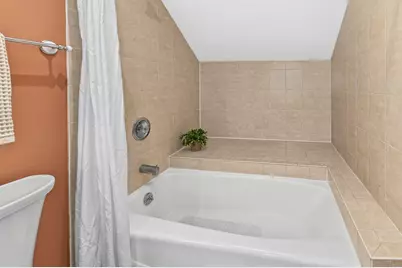 912 E Pleasant St #4, Milwaukee, WI 53202 - Photo 23
