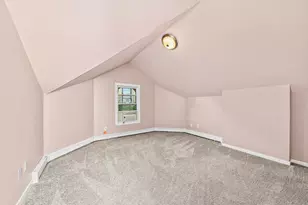 912 E Pleasant St, Milwaukee, WI 53202 - Photo 21