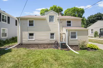 166 N 91st Pl, Milwaukee, WI 53226 - Photo 27