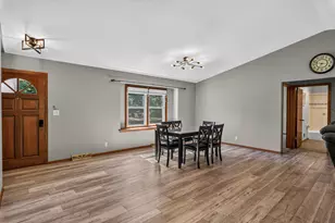 7071 S Cypress Ct, Franklin, WI 53132 - Photo 17