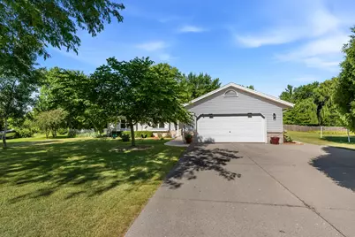 7071 S Cypress Ct, Franklin, WI 53132 - Photo 5