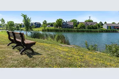 7071 S Cypress Ct, Franklin, WI 53132 - Photo 7