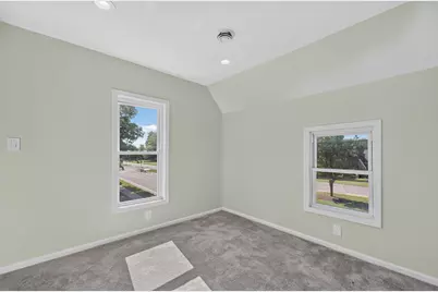 1836 W Mequon Rd, Mequon, WI 53092 - Photo 21