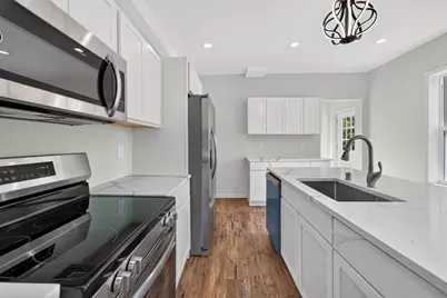 1836 W Mequon Rd, Mequon, WI 53092 - Photo 11