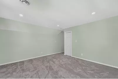 1836 W Mequon Rd, Mequon, WI 53092 - Photo 25
