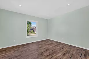 1836 W Mequon Rd, Mequon, WI 53092 - Photo 9