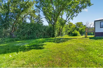 1836 W Mequon Rd, Mequon, WI 53092 - Photo 35