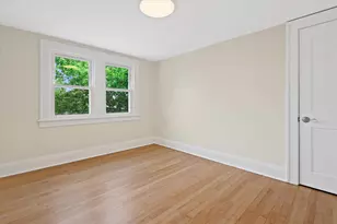2065 S 70th St, West Allis, WI 53219 - Photo 19