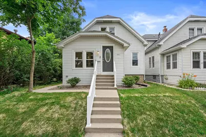 2065 S 70th St, West Allis, WI 53219 - Photo 3