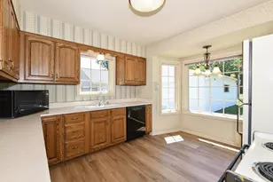 3933 S 69th St, Milwaukee, WI 53220 - Photo 15