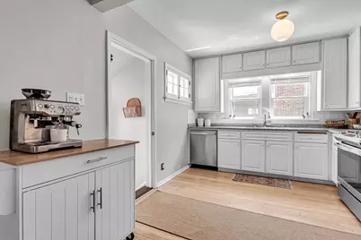 4632 N Bartlett Ave, Whitefish Bay, WI 53211 - Photo 33