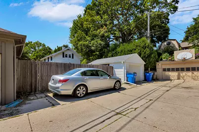 4632 N Bartlett Ave, Whitefish Bay, WI 53211 - Photo 49