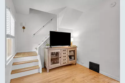 4632 N Bartlett Ave, Whitefish Bay, WI 53211 - Photo 39