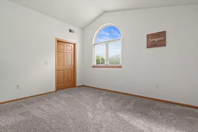 17740 W Jacobs Dr, New Berlin, WI 53146 - Photo 23
