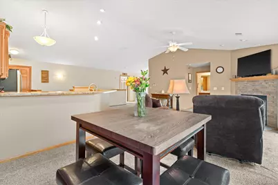 17740 W Jacobs Dr, New Berlin, WI 53146 - Photo 15