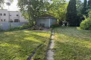 2428 W Roosevelt Dr, Milwaukee, WI 53209 - Photo 11