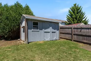 1208 Kennedy Dr, Hartford, WI 53027 - Photo 23