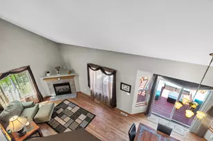 1208 Kennedy Dr, Hartford, WI 53027 - Photo 13