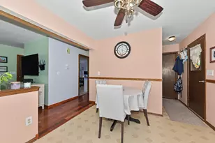 7530 S Quincy Ave, Oak Creek, WI 53154 - Photo 9