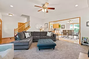 6732 S Yale Dr, Franklin, WI 53132 - Photo 15